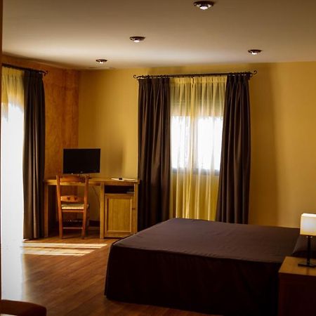 Hostal Rural El Nacimiento Deifontes الغرفة الصورة